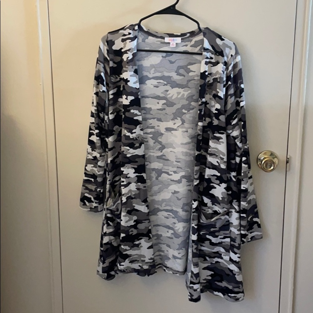 Army black Caroline